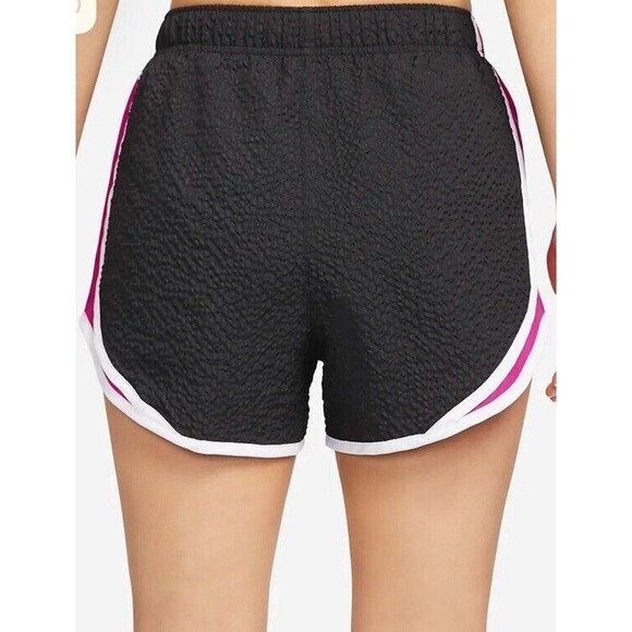Nike‎ Women S Plus Size textured Tempo Running Shorts 2X NWT - Picture 2 of 7
